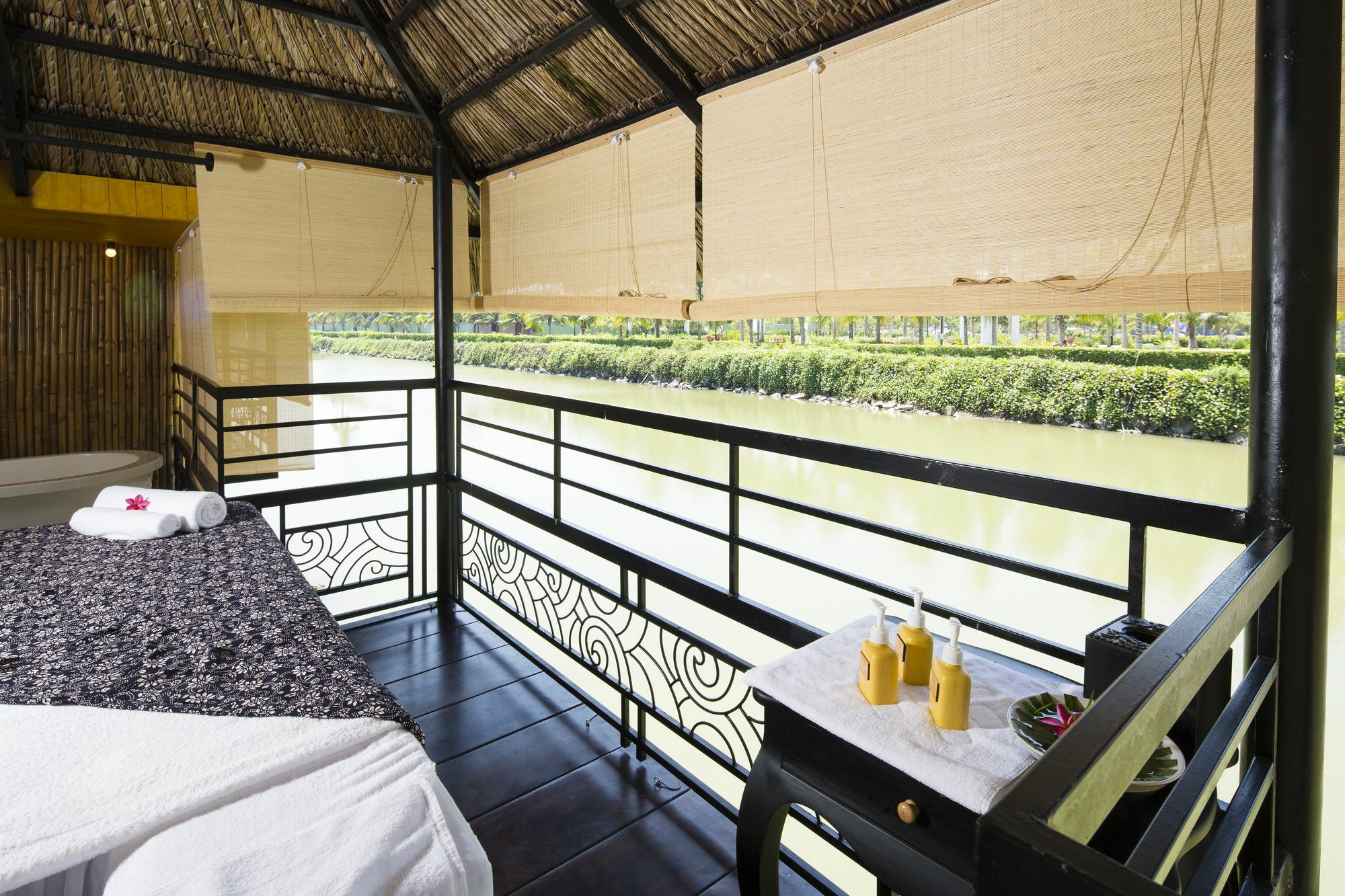 Cham Oasis Nha Trang Resort Condotel Eksteriør billede