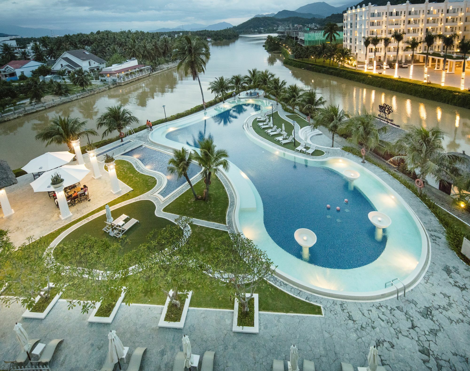 Cham Oasis Nha Trang Resort Condotel Eksteriør billede